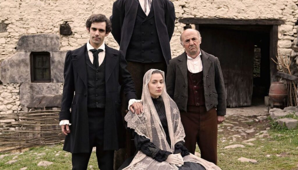 Handia Copertina